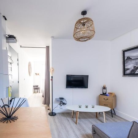 Appartement Cosy Face A La Basilique Saint Remi Reims Bagian luar foto
