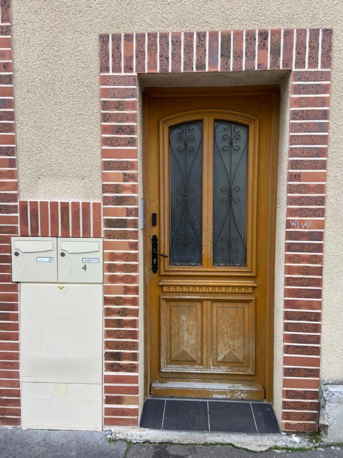 Appartement Cosy Face A La Basilique Saint Remi Reims Bagian luar foto